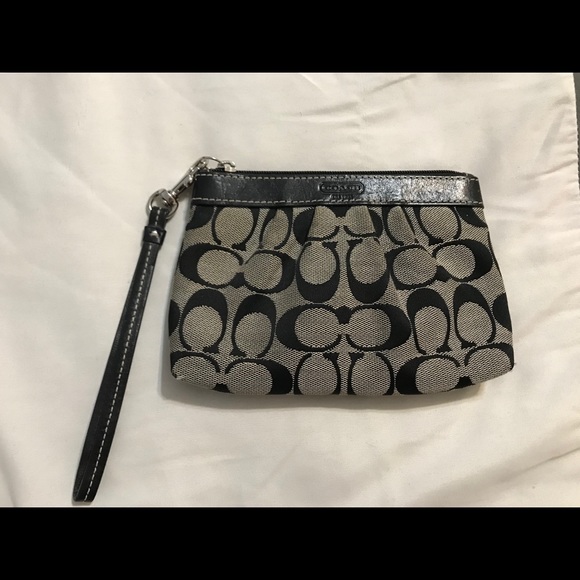 Coach Other - Authentic Coach wristlet